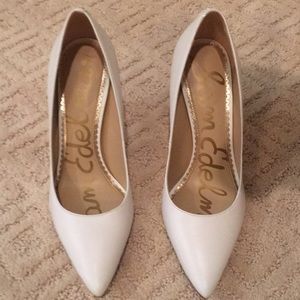 Sam Edelman White Hazel Pumps
